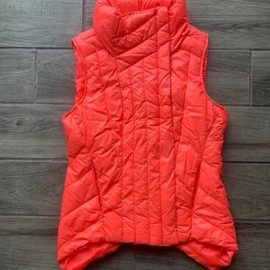 Betsey Johnson Media Puffer Vest -- Medium --